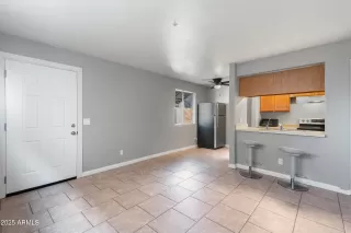 Photo #4: 6807571 Listing 