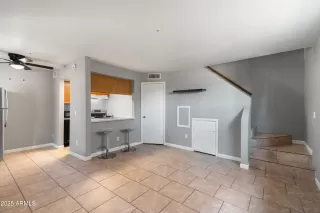 Photo #5: 6807571 Listing 