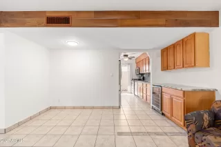 Photo #5: 6807600 Listing 