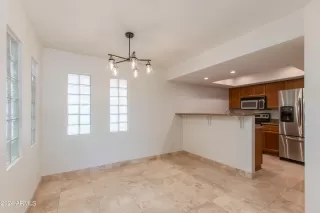 Photo #2: 6807642 Listing 