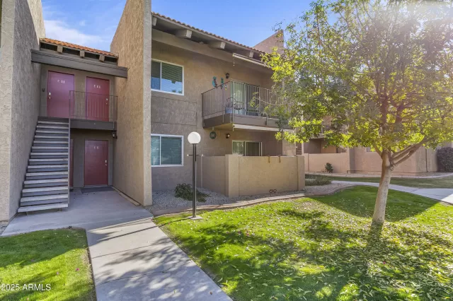 MLS: 6807678 Condo For Sale