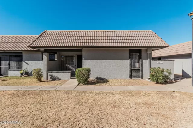 MLS: 6807739 Condo For Sale