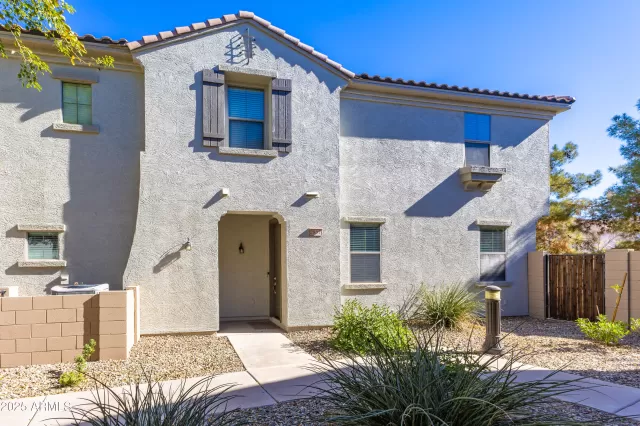 MLS: 6807772 Condo For Sale