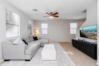 Photo #3: 6807772 Listing 