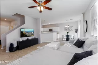 Photo #4: 6807772 Listing 