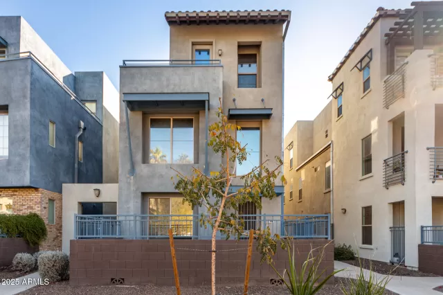 MLS: 6807774 Condo For Sale