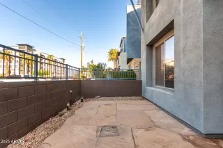 Photo #6: 6807774 Listing