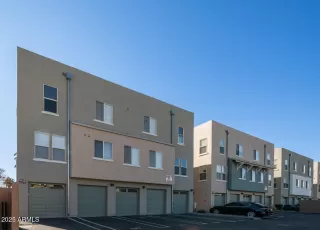 Photo #1: 6807872 Listing