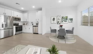 Photo #6: 6807881 Listing