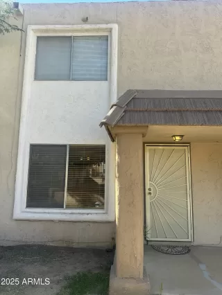 Photo #1: 6808089 Listing