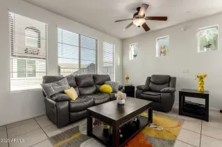 Photo #4: 6808152 Listing 