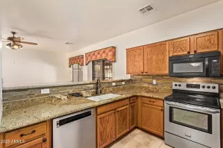 Photo #3: 6808293 Listing 