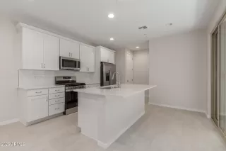 Photo #1: 6808380 Listing 