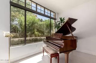 Photo #1: 6808436 Listing