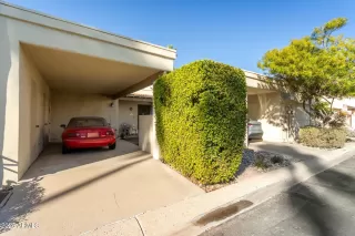 Photo #6: 6808708 Listing