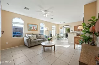 Photo #3: 6808826 Listing