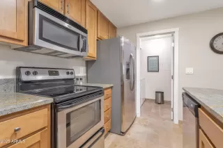 Photo #4: 6809142 Listing