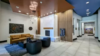 Photo #2: 6809149 Listing