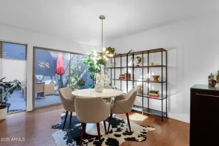 Photo #5: 6809188 Listing