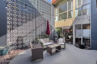 Photo #6: 6809188 Listing