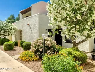 Photo #1: 6809214 Listing