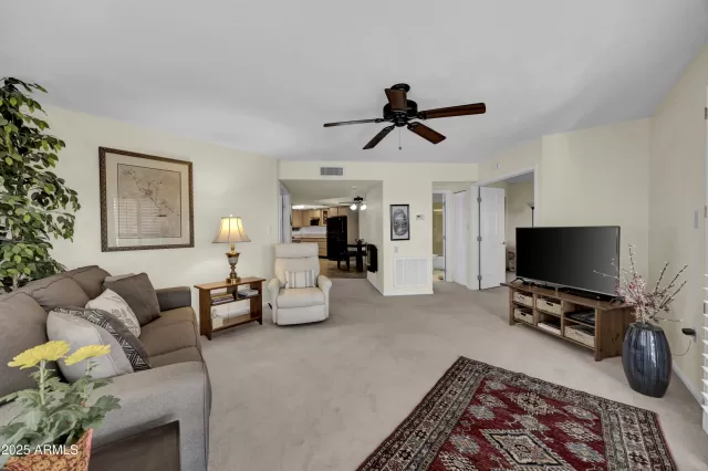 MLS: 6809270 Condo For Sale