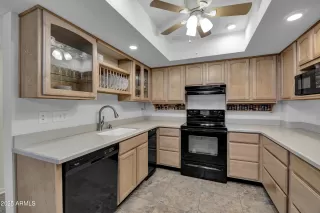 Photo #6: 6809270 Listing 