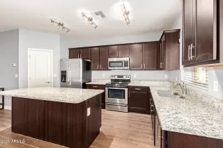 Photo #1: 6809292 Listing