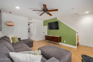 Photo #3: 6809465 Listing 