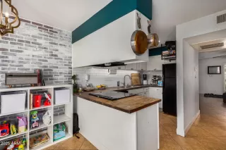 Photo #6: 6809465 Listing 