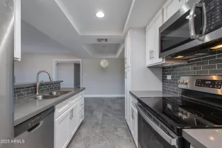 Photo #4: 6809584 Listing