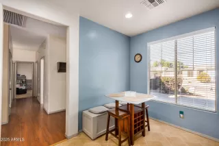 Photo #6: 6809587 Listing 