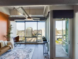 Photo #3: 6809888 Listing 