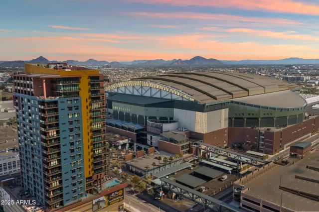 MLS: 6809984 Condo For Sale