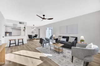 Photo #3: 6810021 Listing 