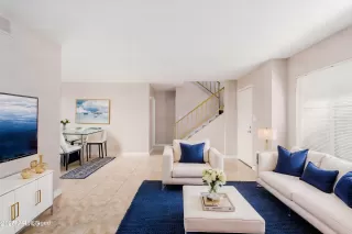 Photo #5: 6810290 Listing 