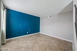 Photo #2: 6810406 Listing