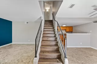 Photo #3: 6810406 Listing