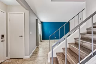 Photo #4: 6810406 Listing