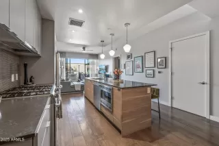 Photo #1: 6810633 Listing