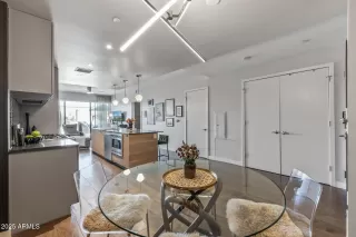 Photo #2: 6810633 Listing