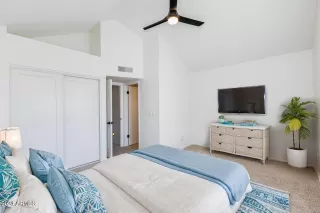 Photo #3: 6810653 Listing