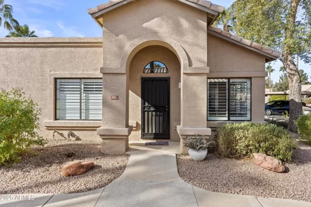 MLS: 6810711 Condo For Sale