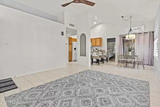 Photo #5: 6810711 Listing 