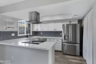 Photo #1: 6810746 Listing 