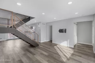 Photo #6: 6810746 Listing 