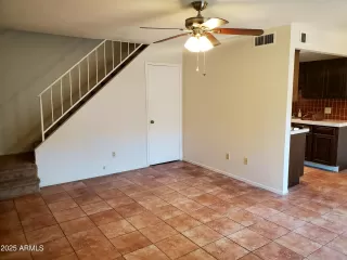 Photo #6: 6811110 Listing 