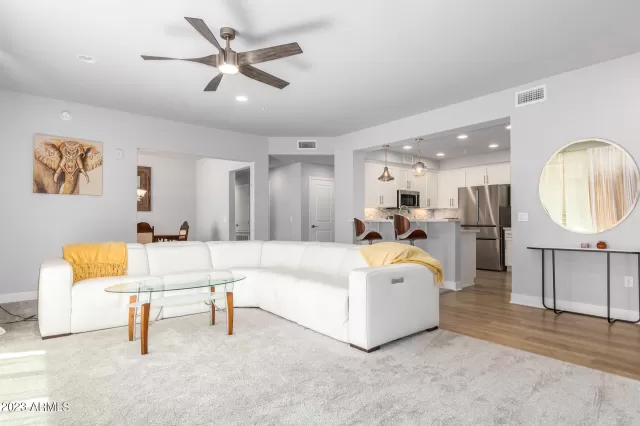 MLS: 6811394 Condo For Sale