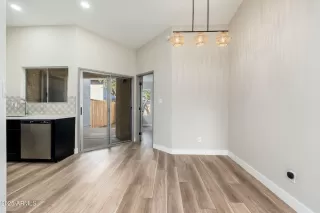 Photo #3: 6811421 Listing 