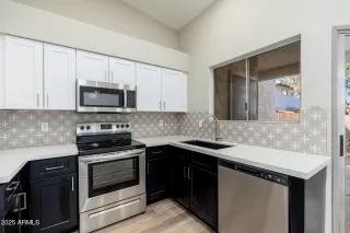 Photo #6: 6811421 Listing 